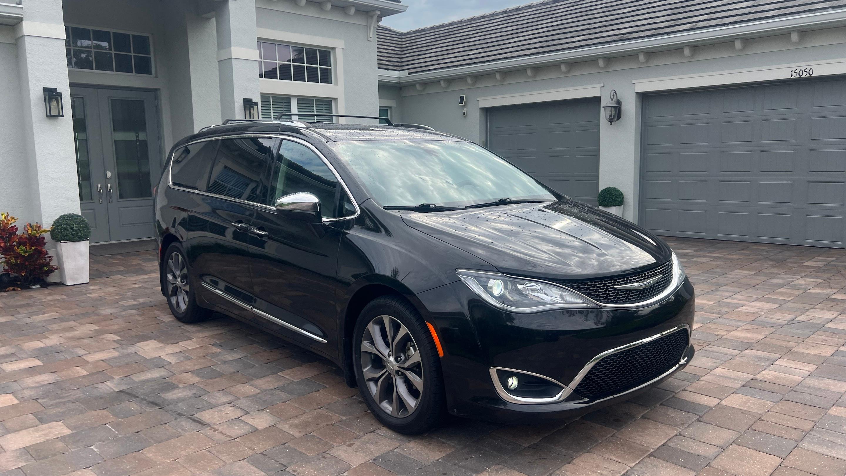Chrysler Pacifica 2017 in Fort Myers, FL