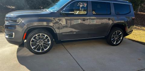 Jeep Wagoneer 2023