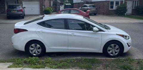 Hyundai Elantra 2016
