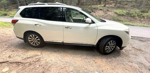 Nissan Pathfinder 2014