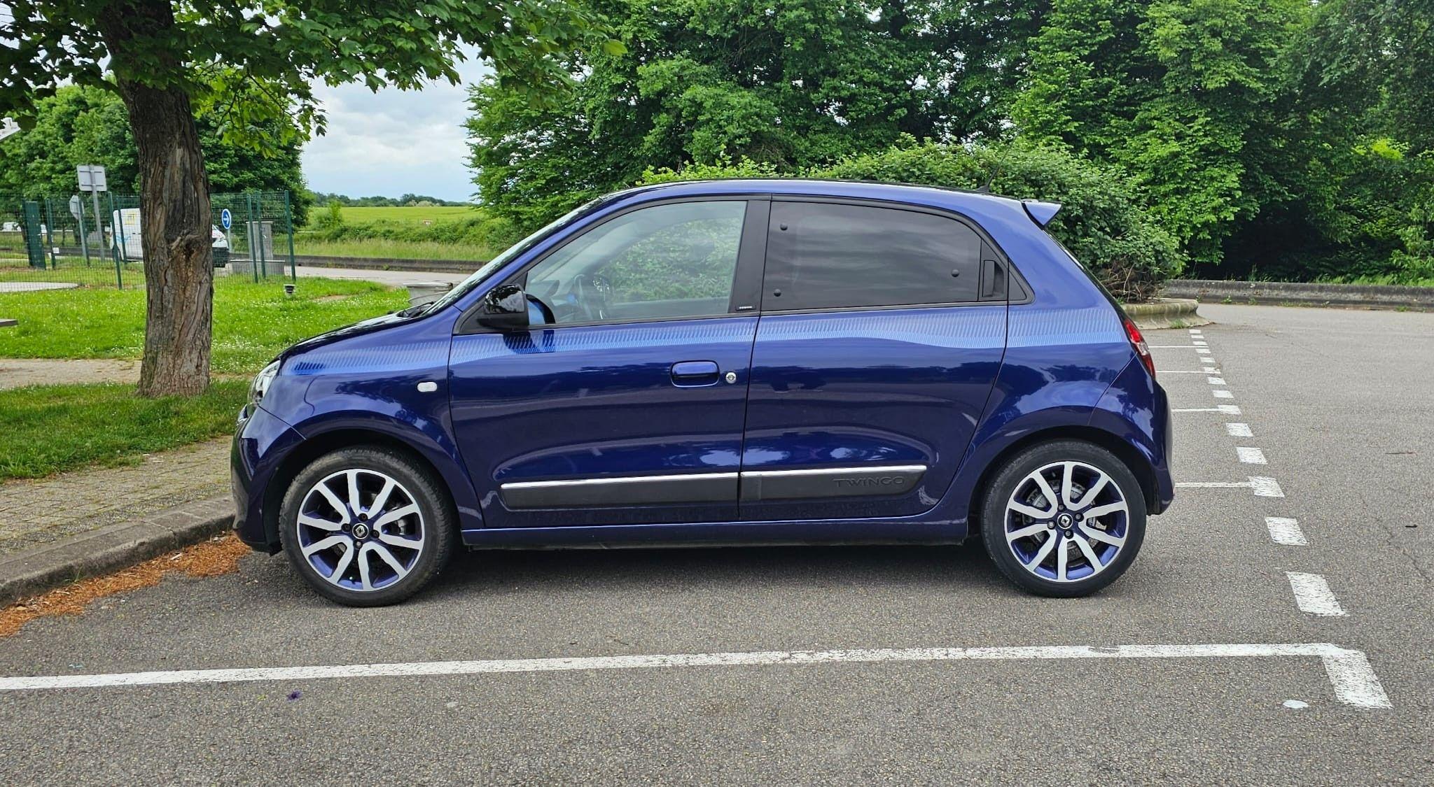 Renault TWINGO III 2015 in Lattes