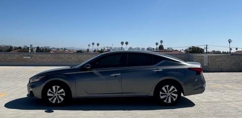 Nissan Altima 2021