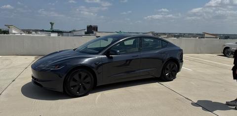 Tesla Model 3 2025