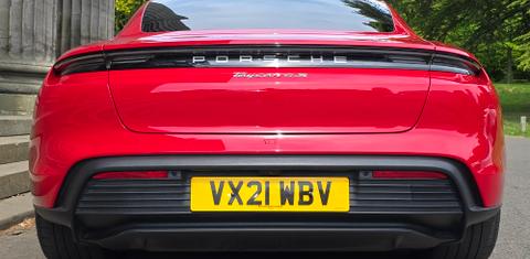 Porsche Taycan 2021