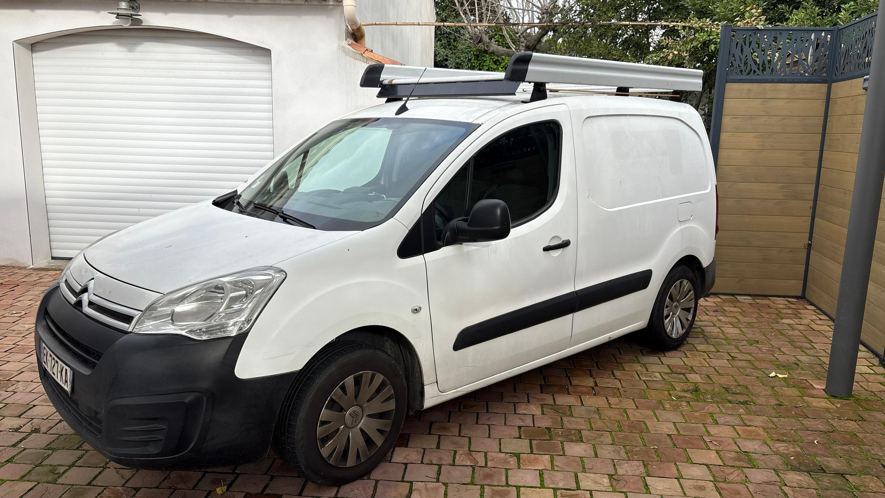 Citroen BERLINGO FOURGON 2017 à Bouillargues