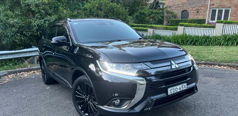 Mitsubishi OUTLANDER 2019