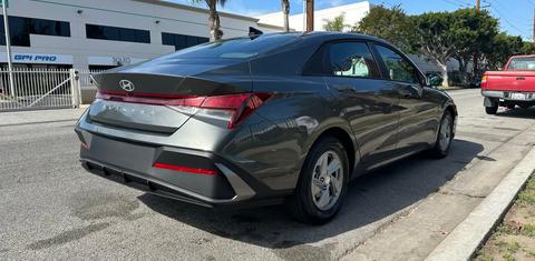 Hyundai Elantra 2025