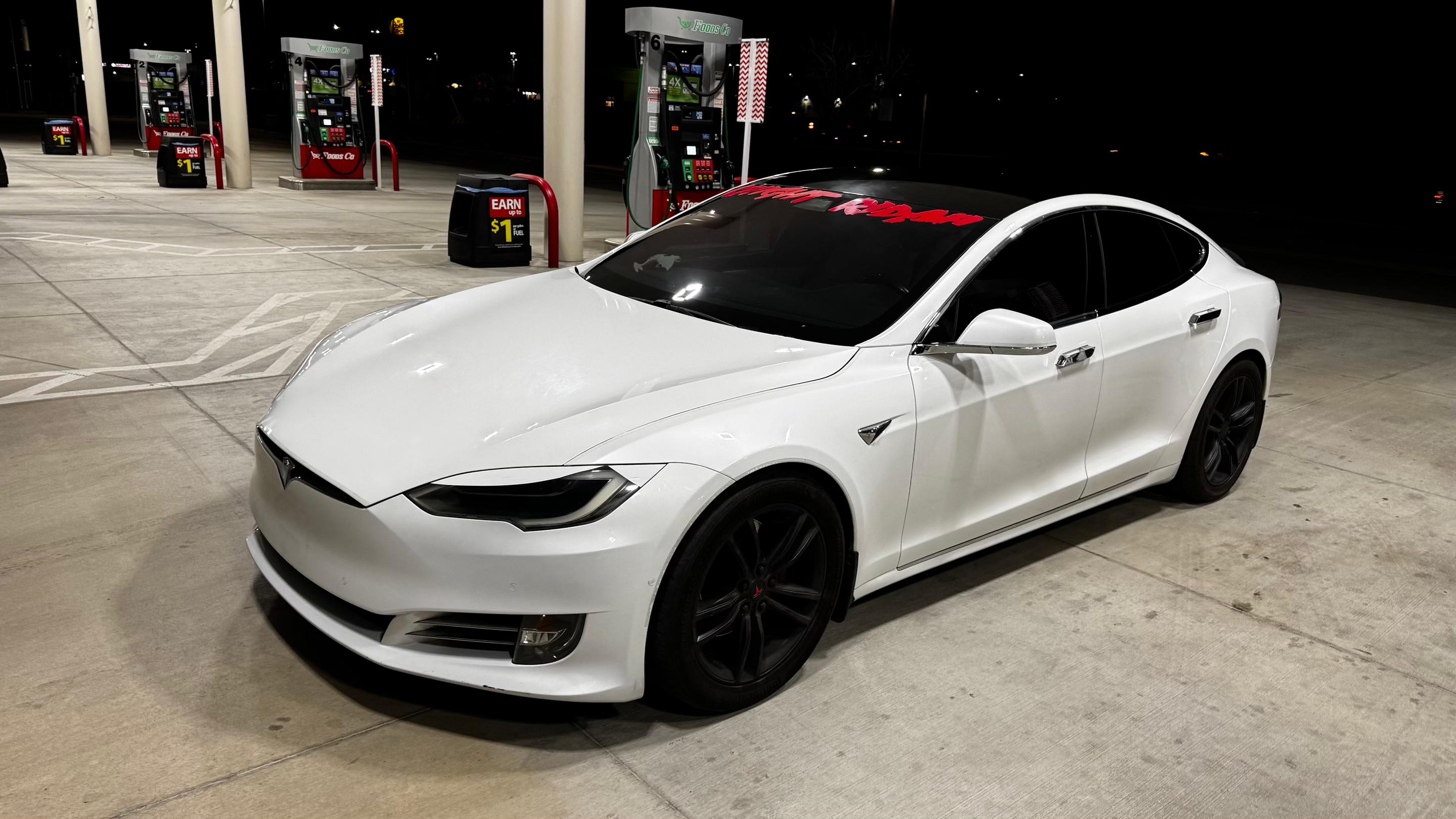 Tesla Model S 2017 in Bakersfield, CA
