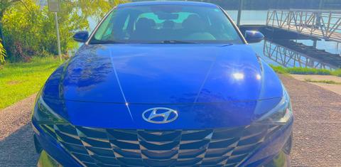 Hyundai Elantra 2022
