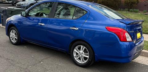 Nissan Versa 2015