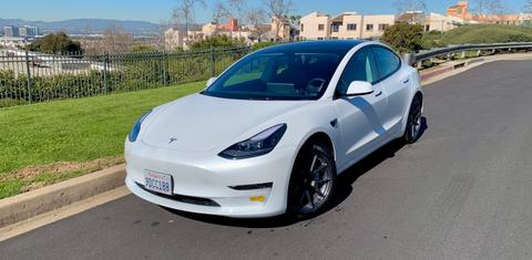 Tesla Model 3 2022