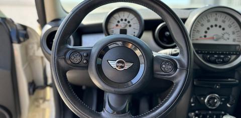 MINI Cooper 2011