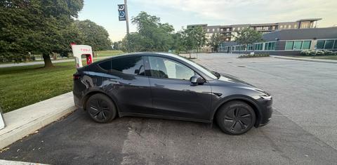 Tesla Model Y 2026