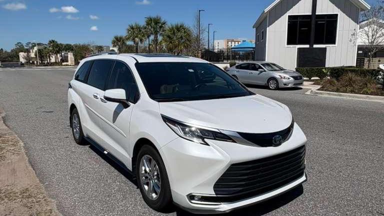 Toyota Sienna 2024 in 