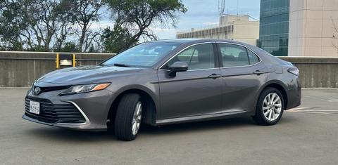 Toyota Camry 2021
