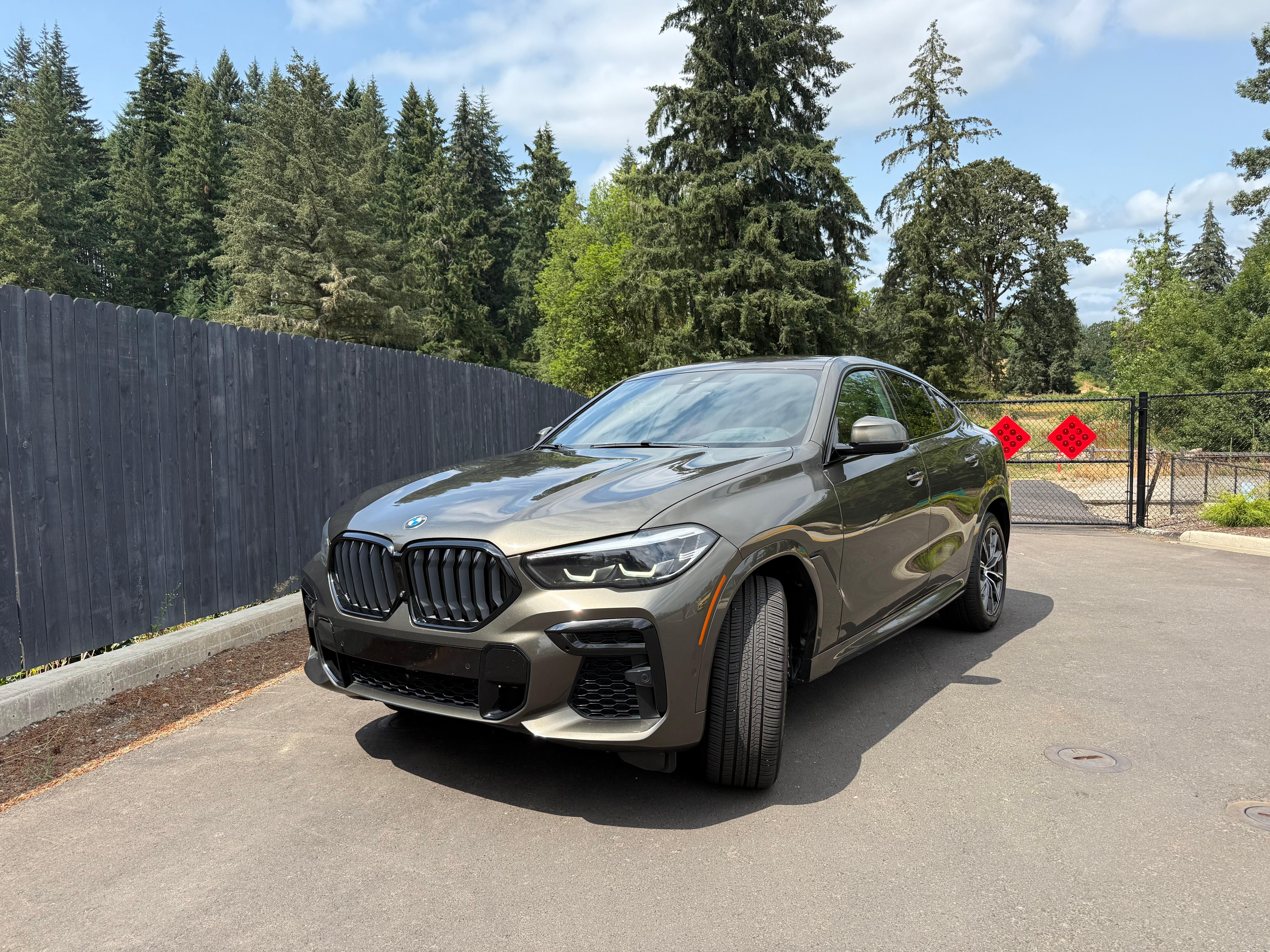 BMW X6 2022 in Ridgefield, WA