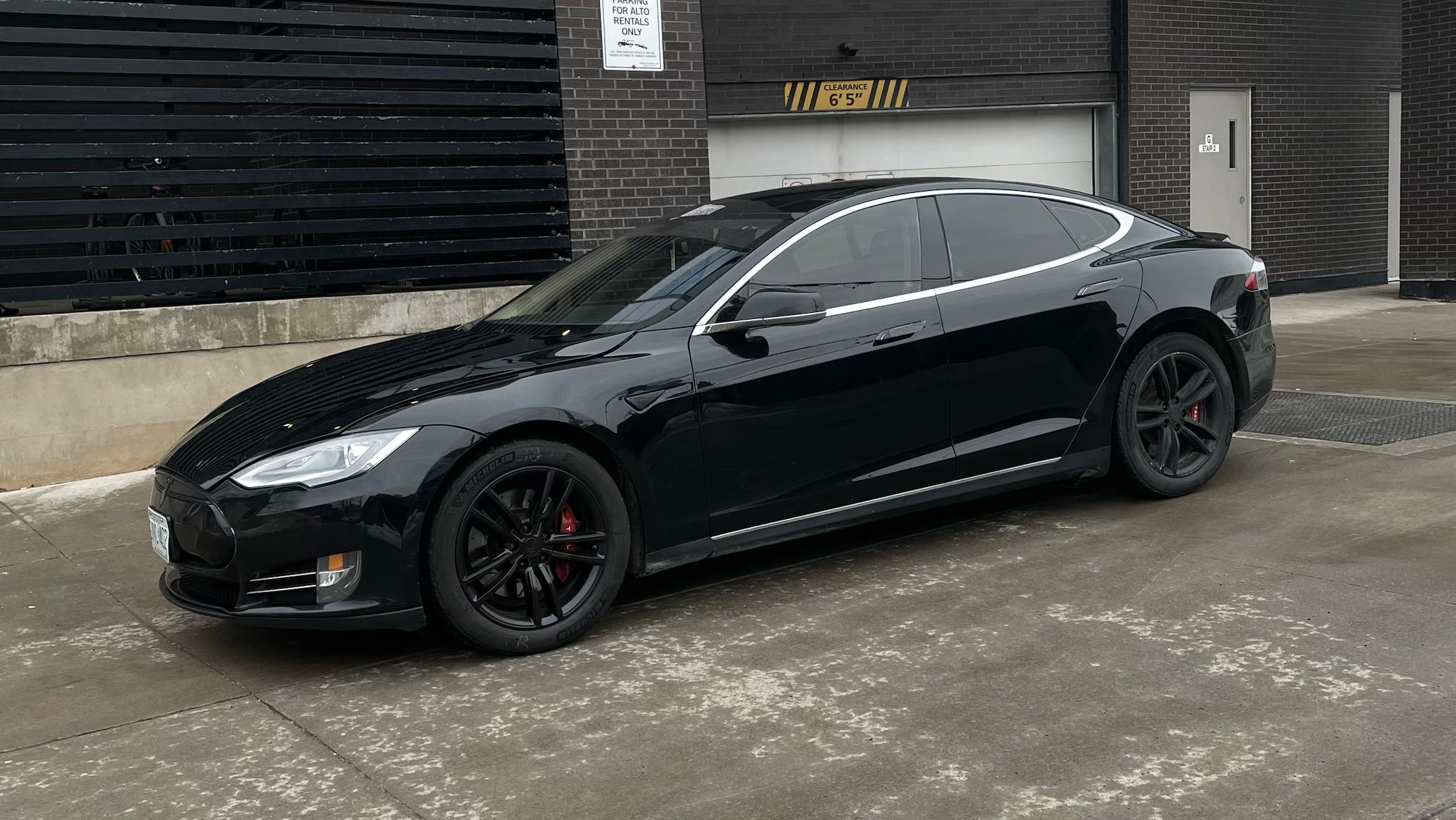 Tesla Model S 2014 à 