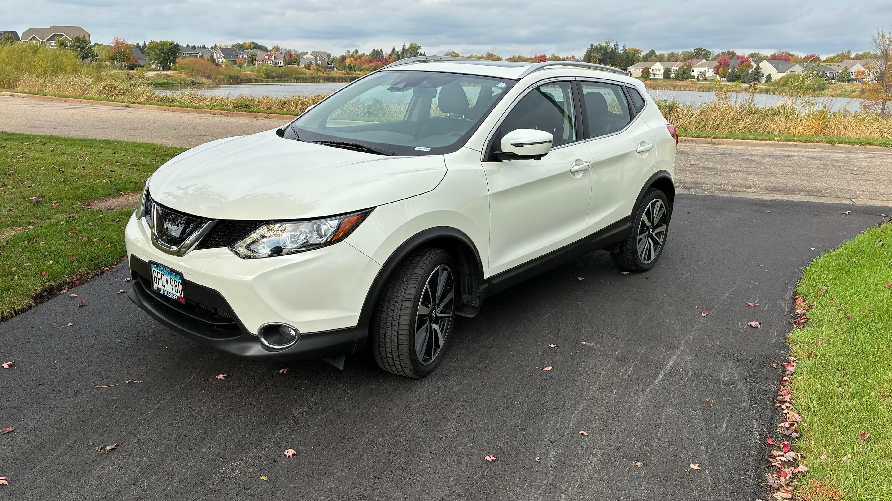 Nissan Rogue Sport 2017 in Chaska, MN