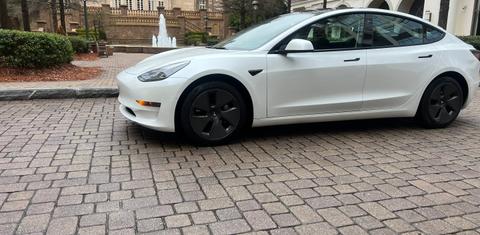 Tesla Model 3 2022