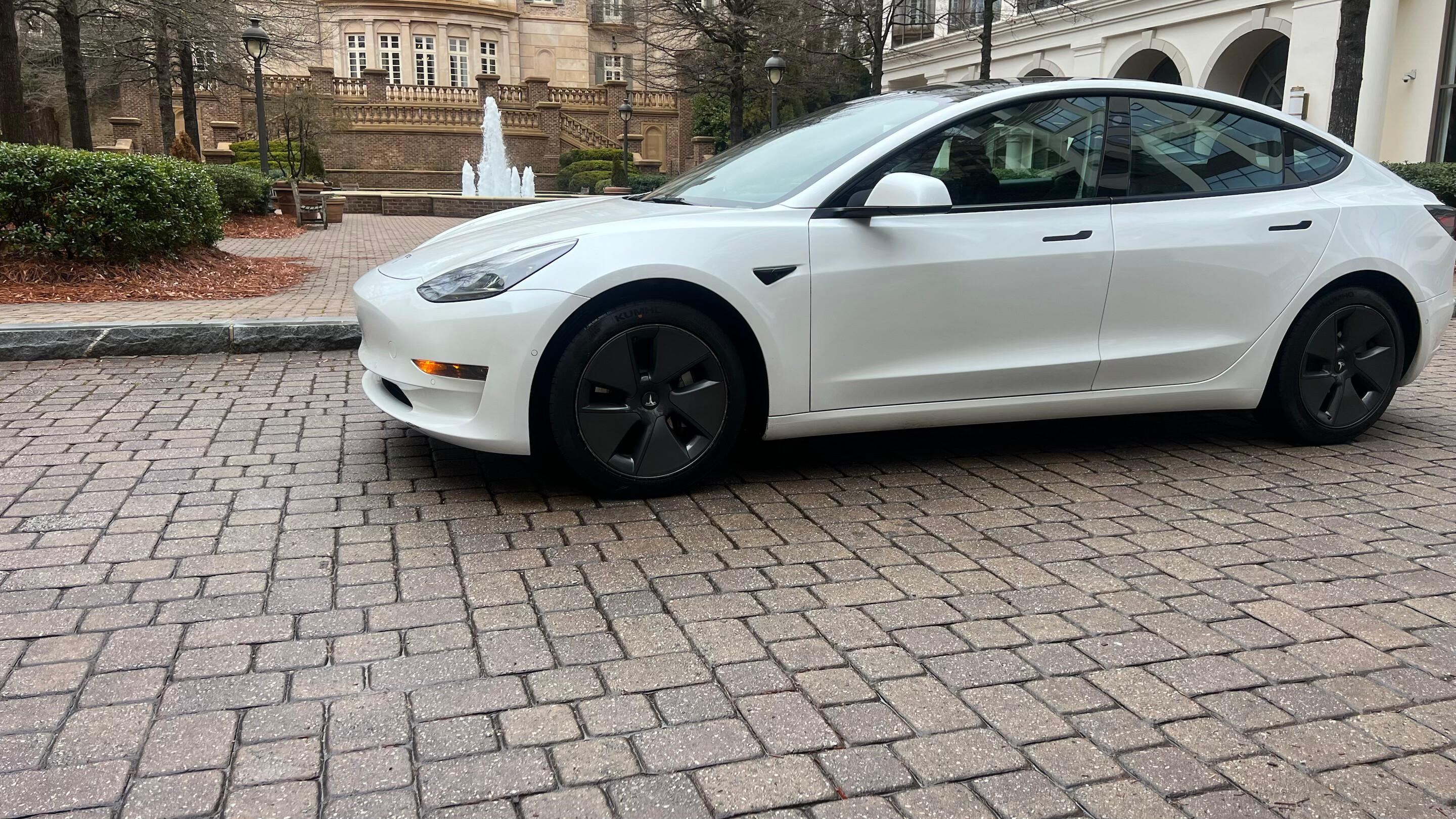 Tesla Model 3 2022 in 