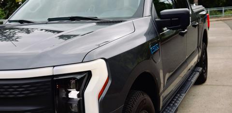 Ford F-150 Lightning 2025