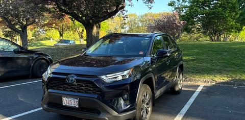 Toyota RAV4 Hybrid 2024
