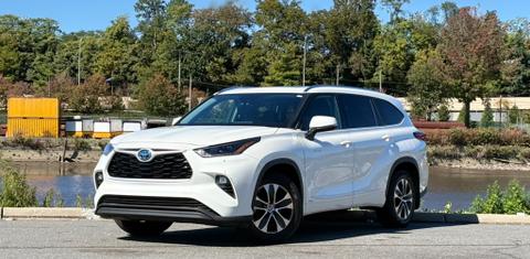 Toyota Highlander Hybrid 2021
