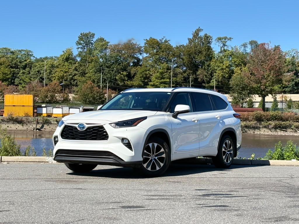 Toyota Highlander Hybrid 2021 in Kearny, NJ