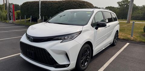 Toyota Sienna 2025
