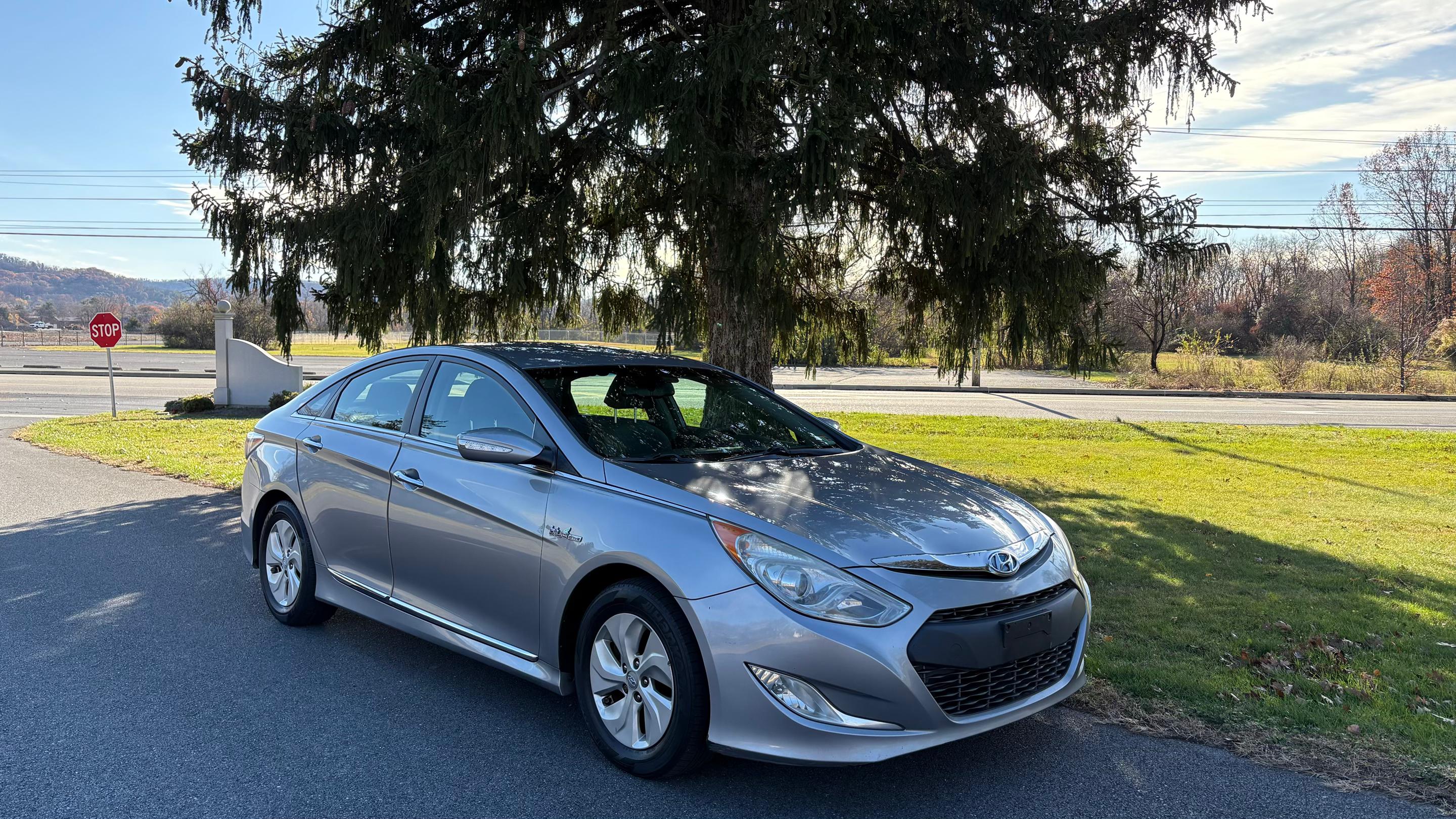 Hyundai Sonata Hybrid 2015 in Reading, PA