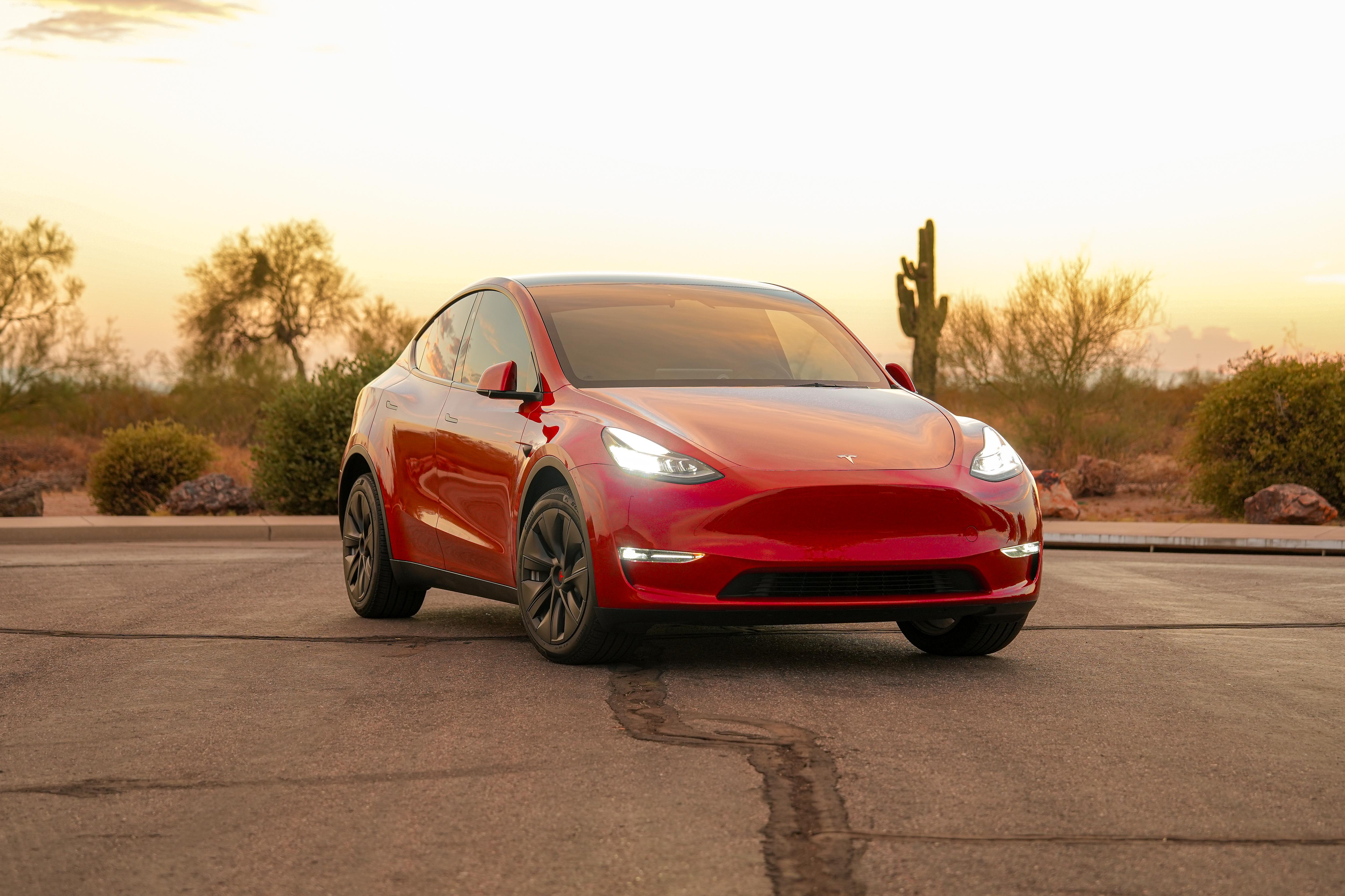 Tesla Model Y 2023 in Mesa, AZ