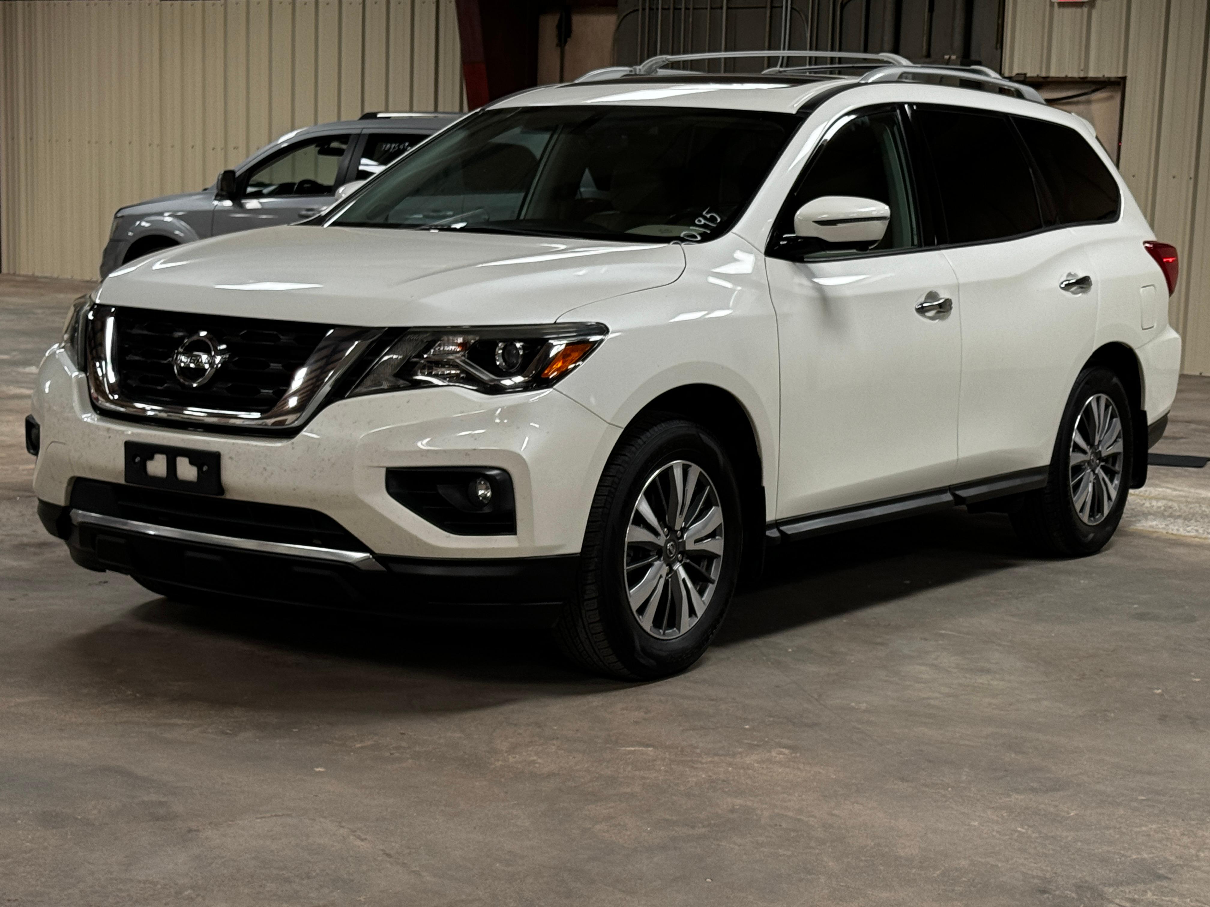 Nissan Pathfinder 2017 in 