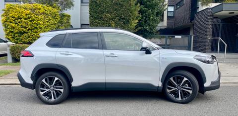 Toyota COROLLA CROSS 2024