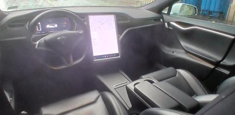 Tesla Model S 2017