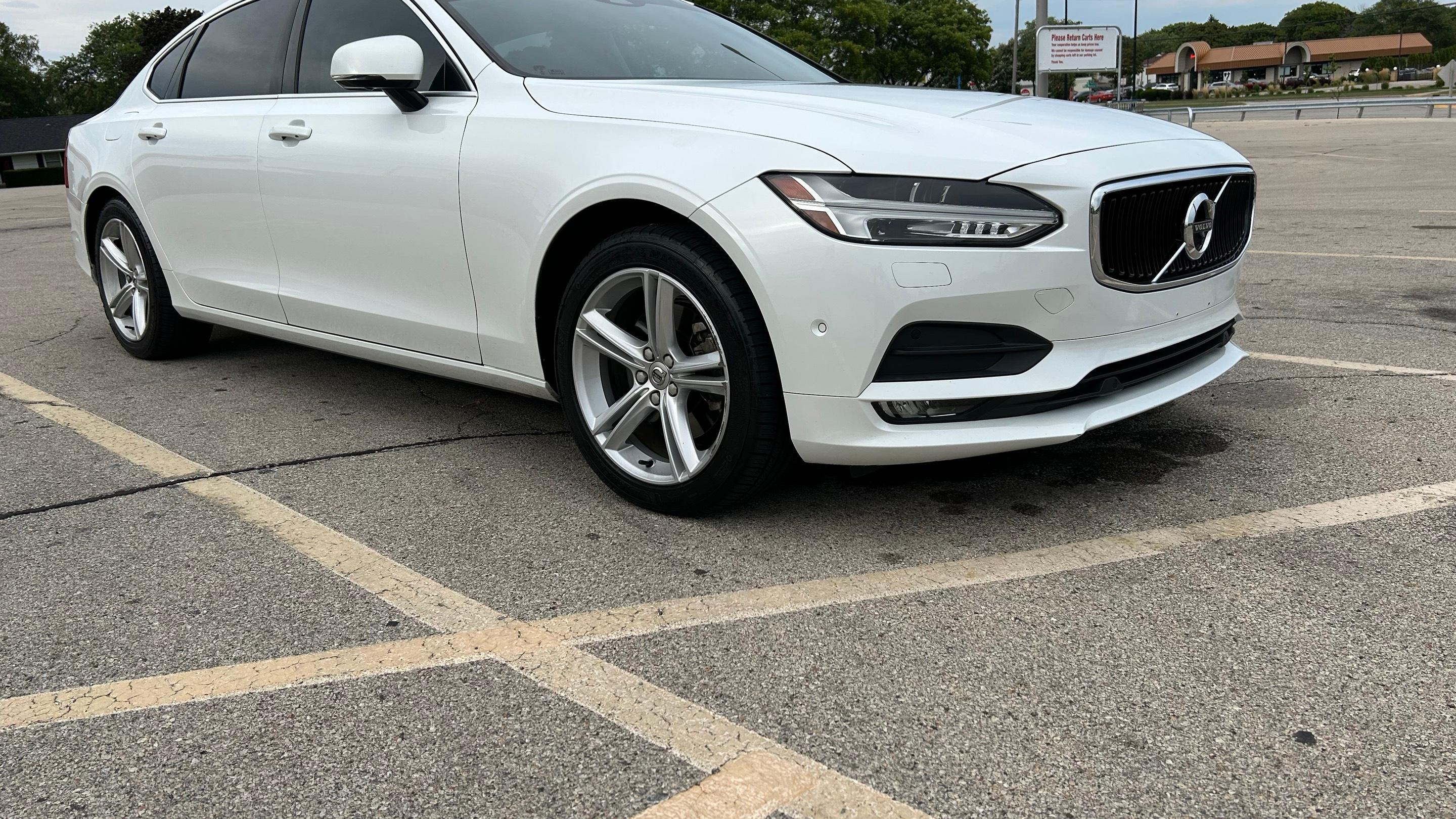 Volvo S90 2018 in Milwaukee, WI