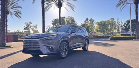 Lexus TX 2025