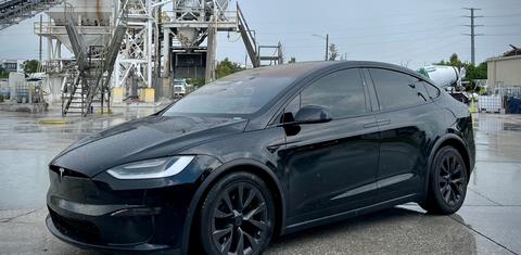 Tesla Model X 2022