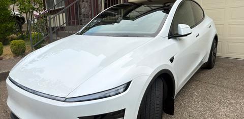 Tesla Model Y 2026