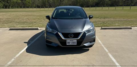 Nissan Versa 2020