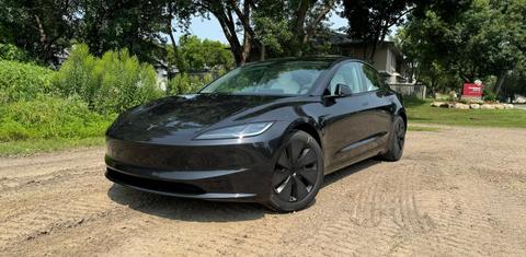 Tesla Model 3 2024