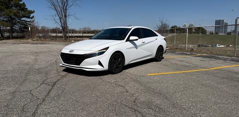 Hyundai Elantra 2022
