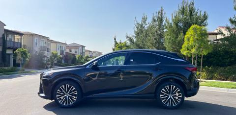 Lexus RX 2023