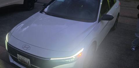 Hyundai Elantra Hybrid 2025