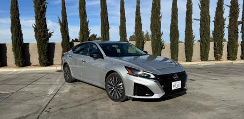 Nissan Altima 2024