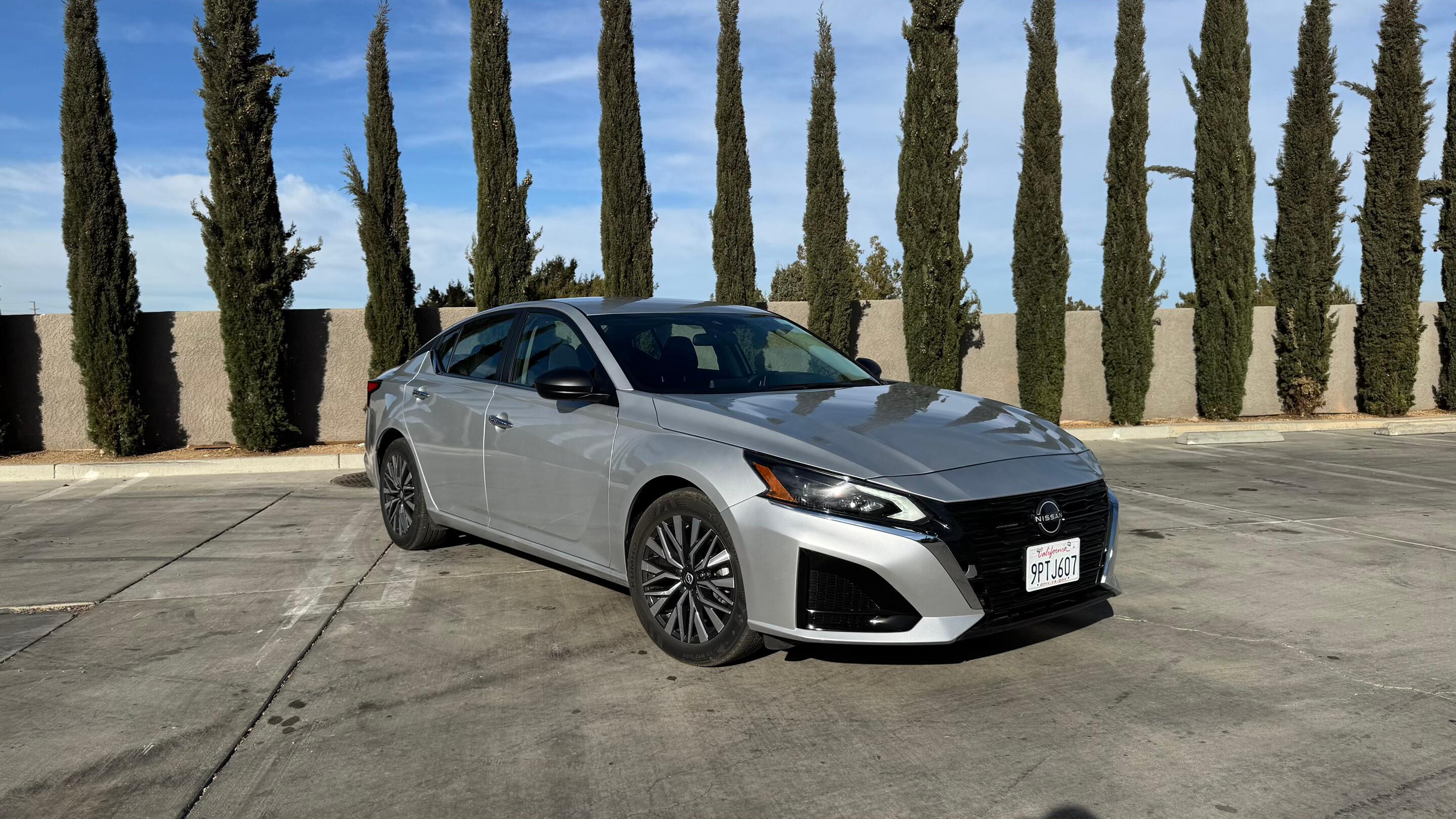 Nissan Altima 2024 in Hesperia, CA