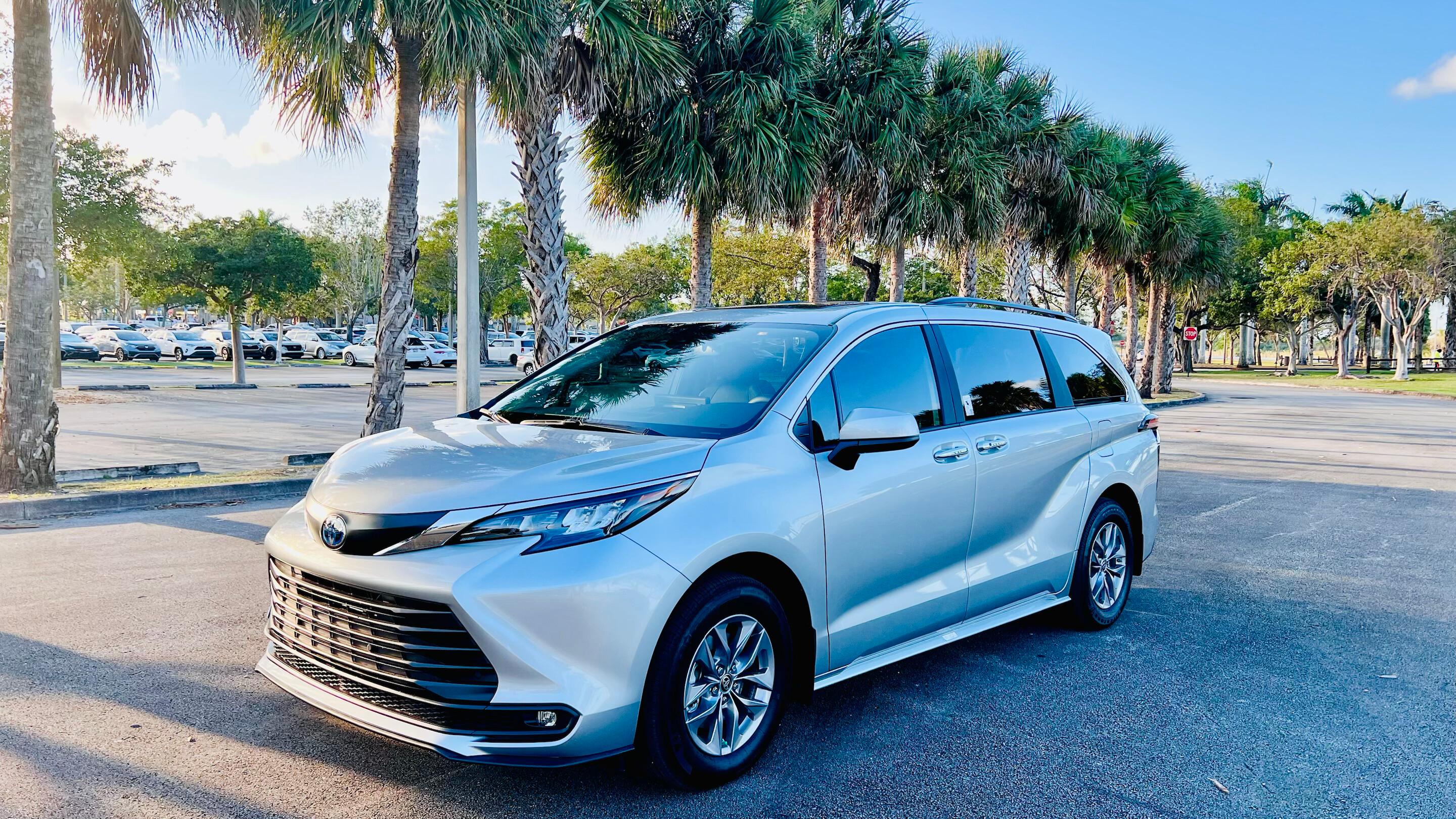 Toyota Sienna 2025 in Rockville, MD