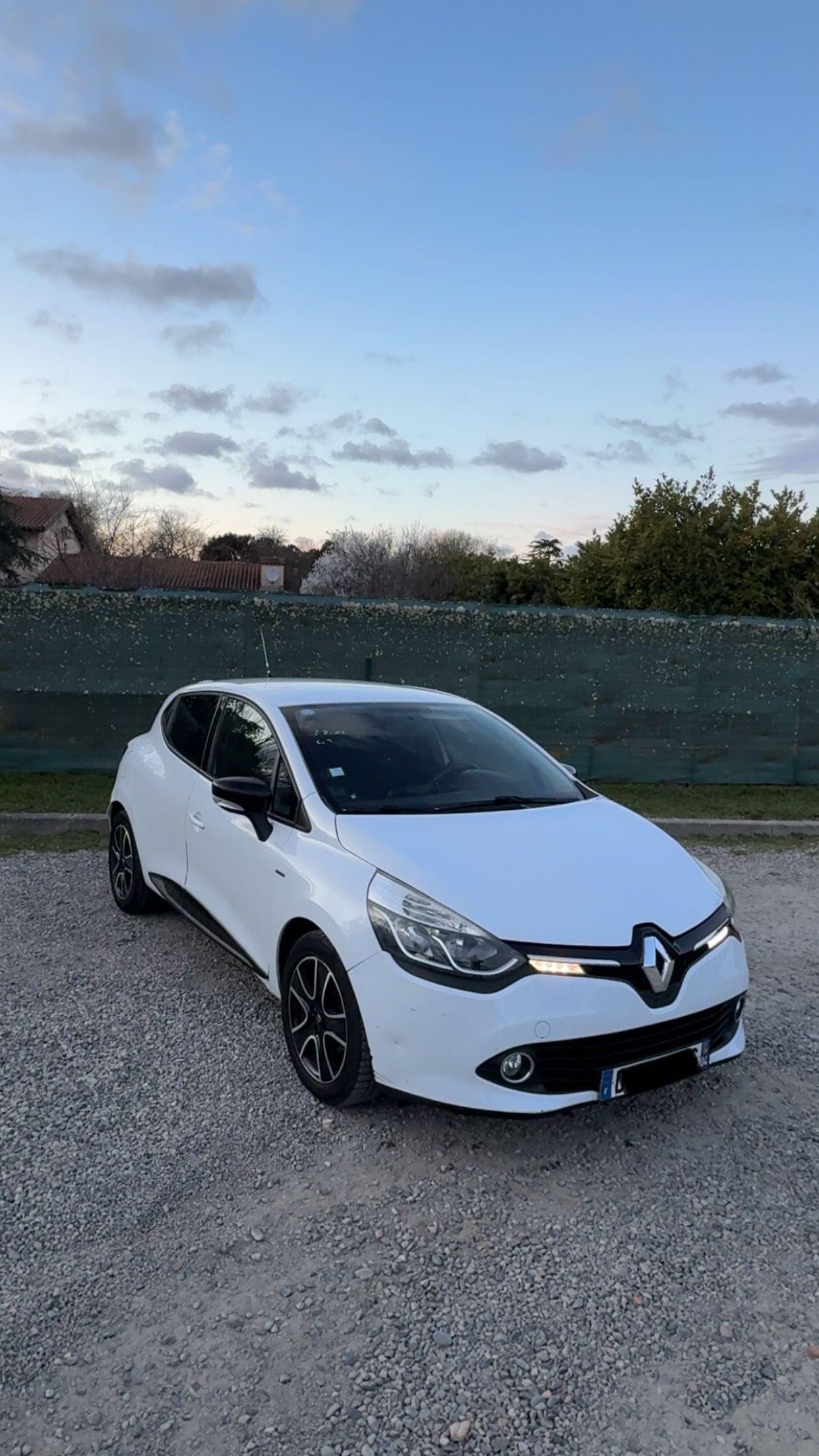 Renault CLIO IV 2015 in Colomiers