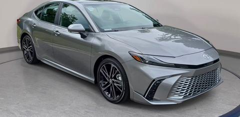 Toyota Camry Hybrid 2025