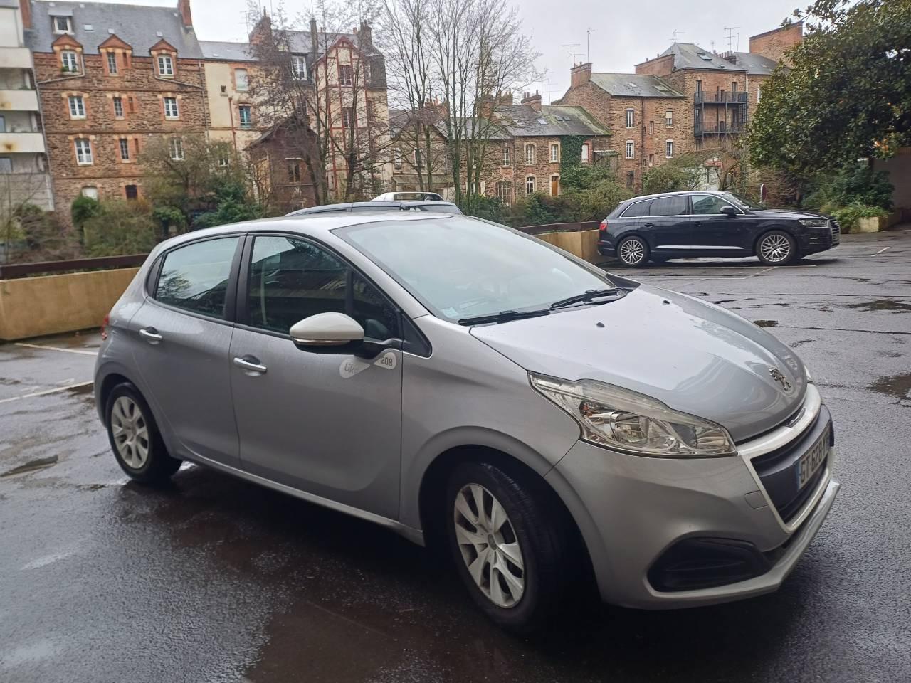 Peugeot 208 2017 à Rennes