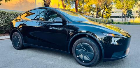 Tesla Model Y 2026